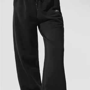 ALO accolade black sweatpants